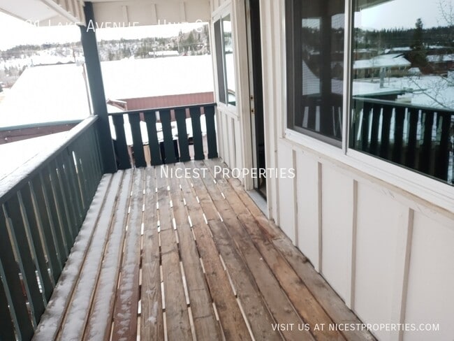 Building Photo - 431 Lake Ave