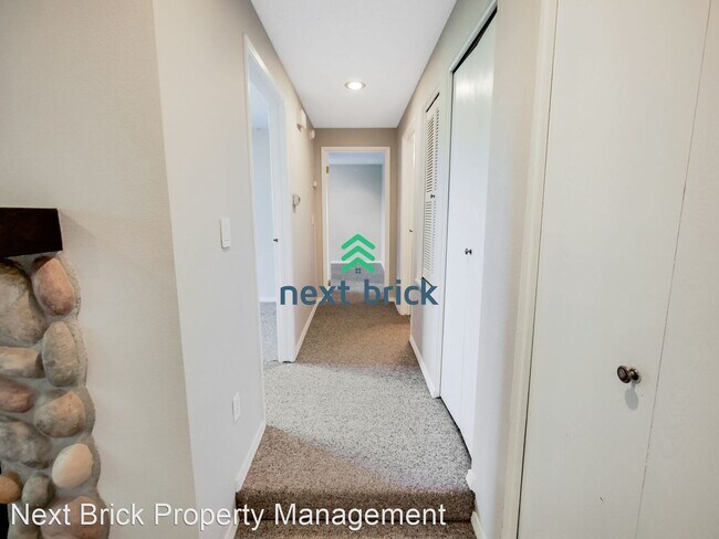 Building Photo - 2 br, 2 bath House - 12712 NE 120th St Uni...