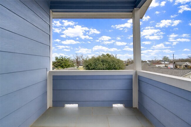 Building Photo - 1115 Bunton St