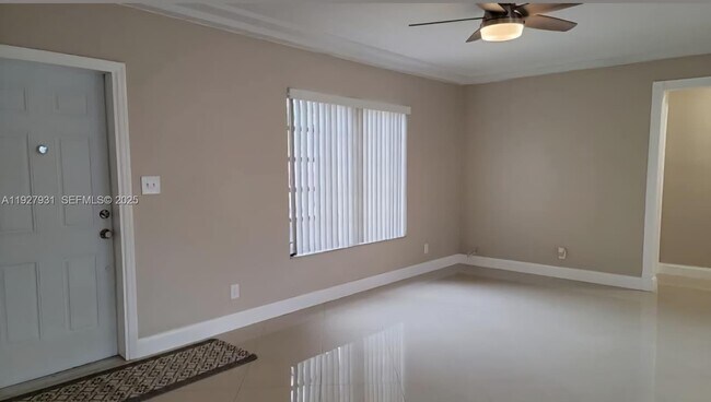 Building Photo - 2228 Polk St