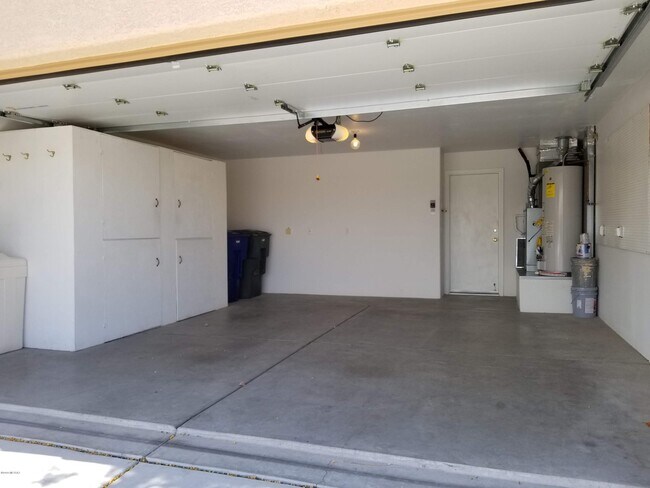 Building Photo - 9342 E Marcasite Ln
