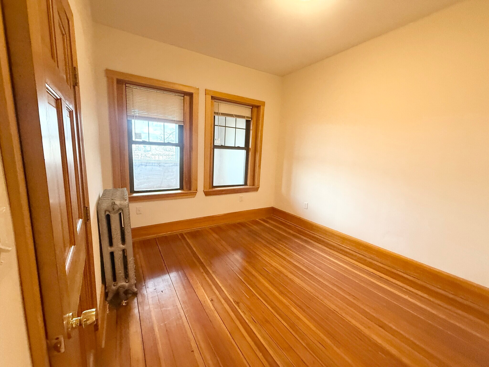 Building Photo - 149 Hillside St