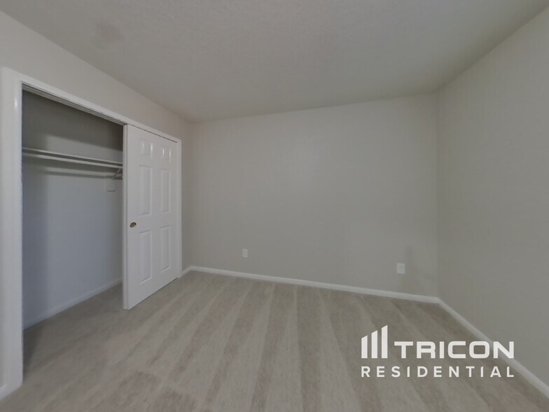 Building Photo - 12303 Kings Garden Ct