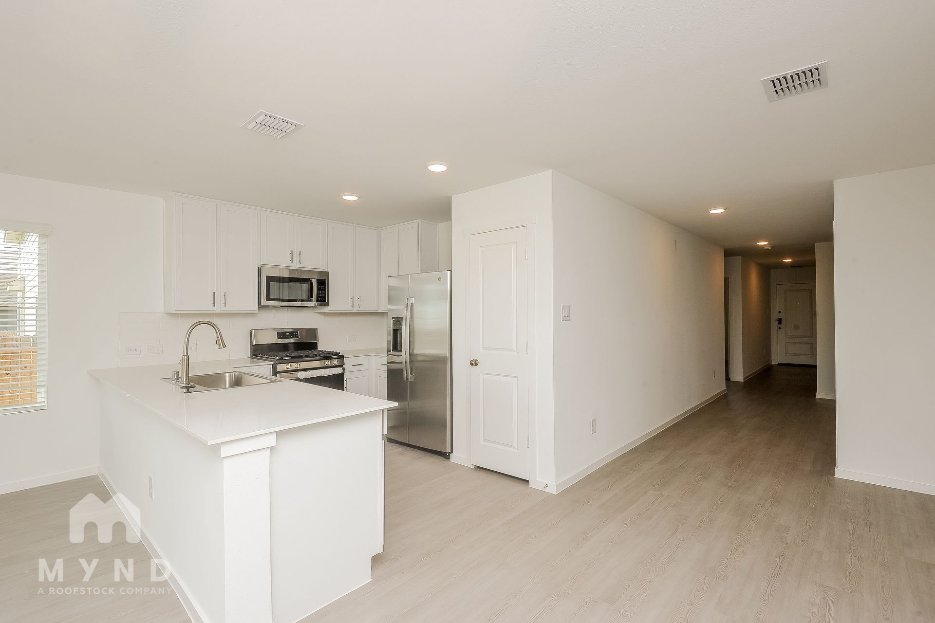 Building Photo - 2745 Mistwood Dr