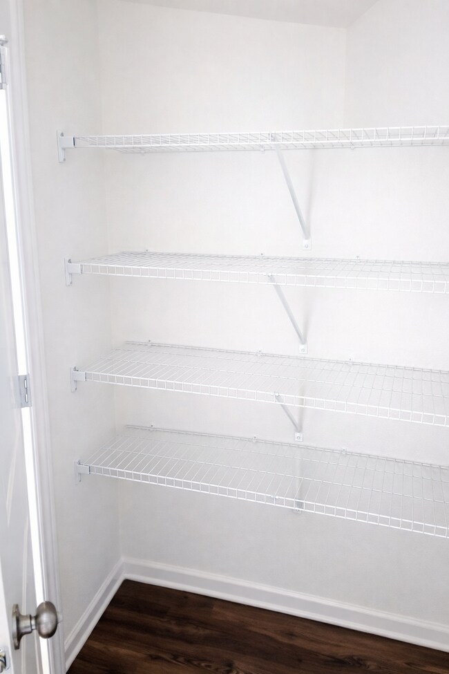 Building Photo - 516 Liberty Hall Dr