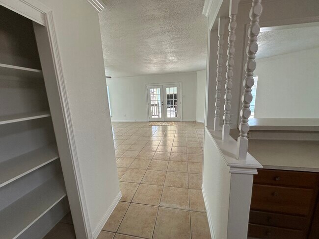 Building Photo - 7811 Helmers St