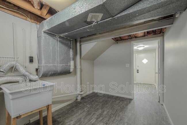 Building Photo - 16003 East 35th St S