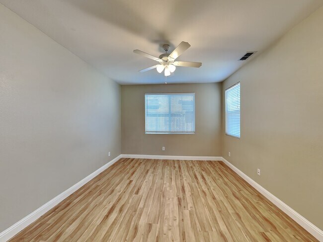 Building Photo - 5011 Trouville Ln