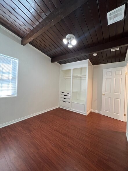 Bedroom 3 - 8731 Colbath Ave