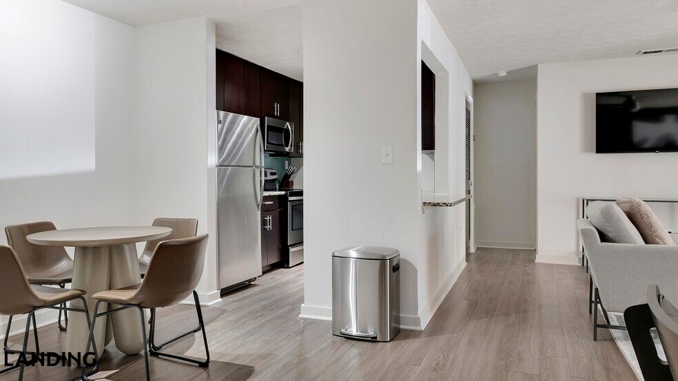 Building Photo - 2745 Holcomb Bridge Rd