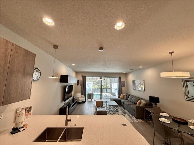 Building Photo - 1409 Serendipity Ln