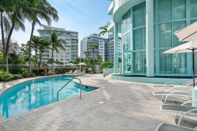 Building Photo - 6000 Indian Creek Dr