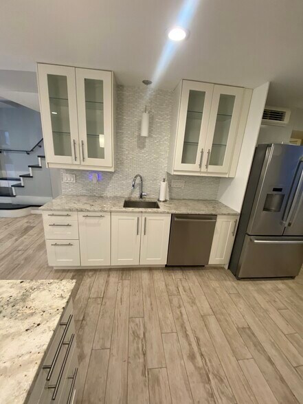 Building Photo - 471 Massachusetts Ave