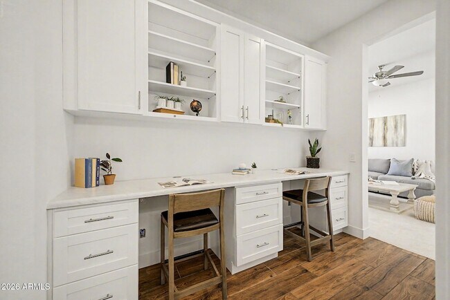 Building Photo - 2083 E Scorpio Pl