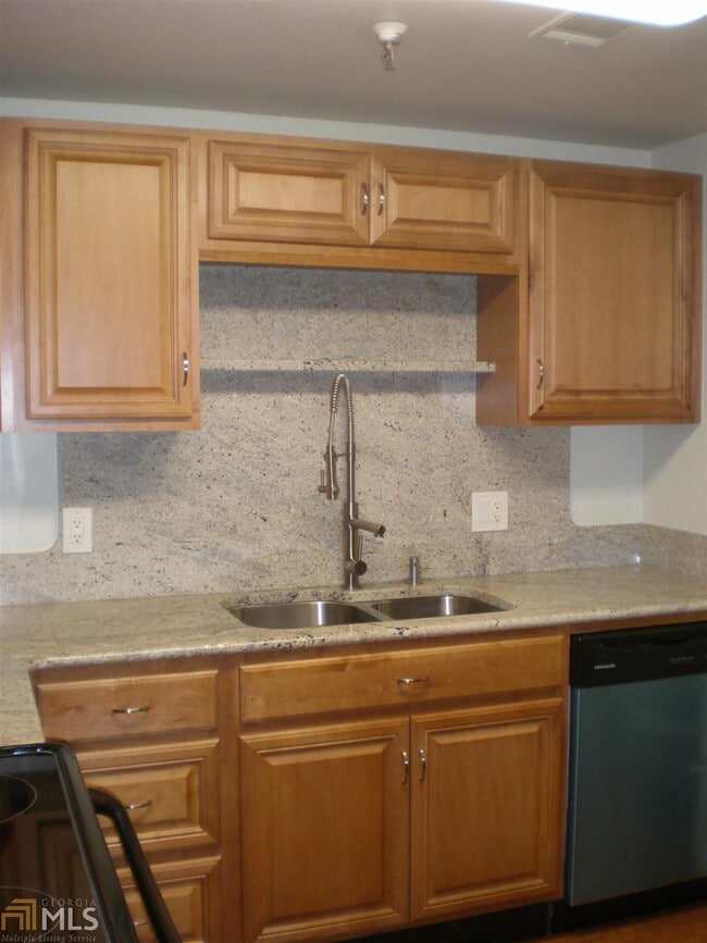 Building Photo - 1962 Spectrum Cir