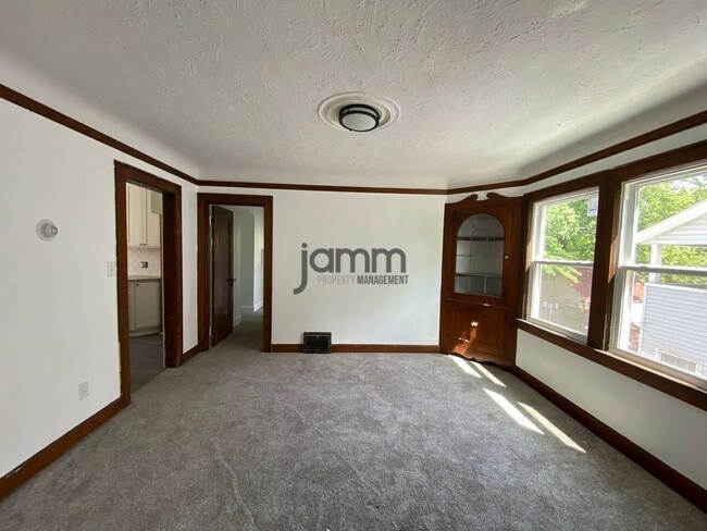 Building Photo - 3937 W 157th St