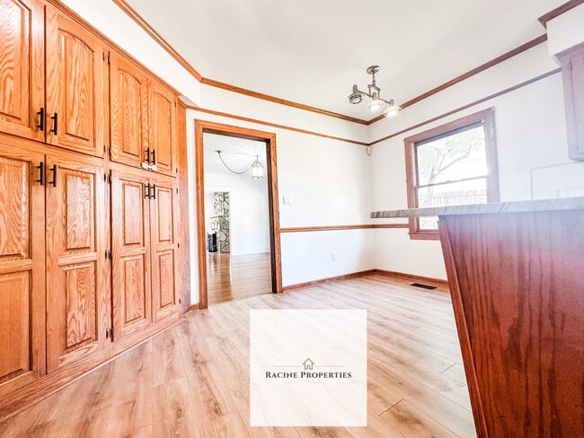 Building Photo - 250 State Rd S-42-50