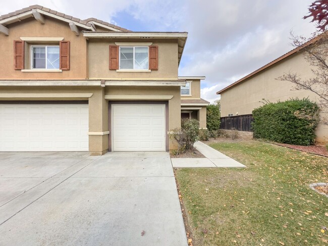 Building Photo - Large 4 bedroom + LOFT Home in Murrieta Fo...