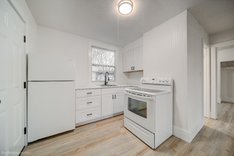 Building Photo - 725 2nd St