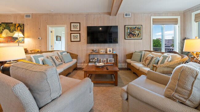 Building Photo - 321 Pioneer Loop