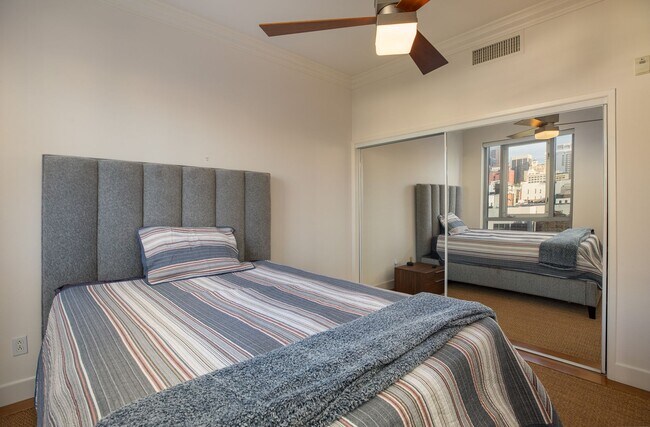 Building Photo - Stunning Corner Condo with City Views in the Heart of Gaslamp