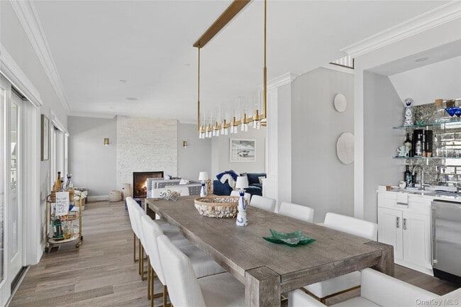 Building Photo - 39 Shinnecock Rd