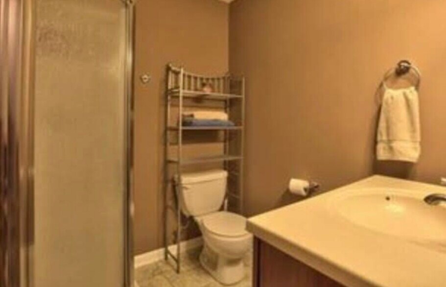 Building Photo - 3409 Monitor Ln