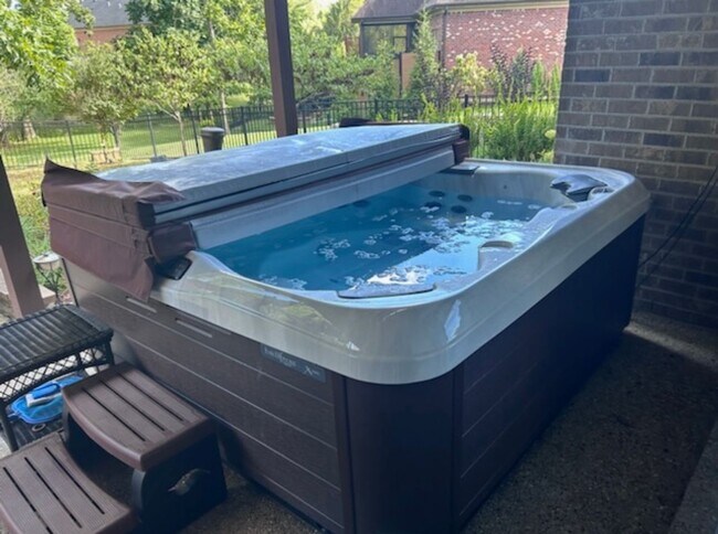 Building Photo - 1313 Provident Creek Ct