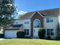 Building Photo - 3825 Delwood Dr