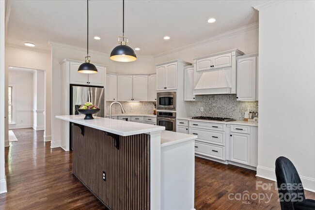 Building Photo - 11841 Churchfield Ln