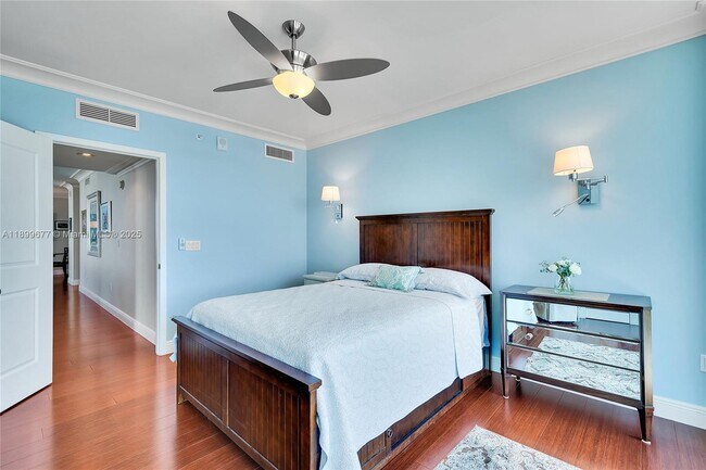 Building Photo - 3101 S Ocean Dr