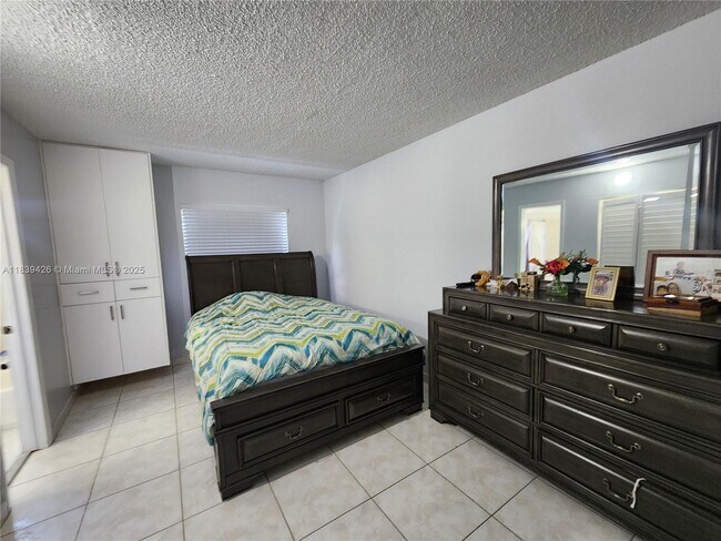 Building Photo - 15250 SW 80th St