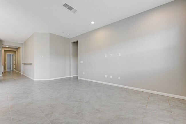 Building Photo - COMFY and NEW 3 Bedroom Home in Skye Canyon!