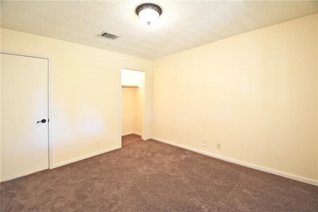 Building Photo - 16715 Marsala Springs Dr