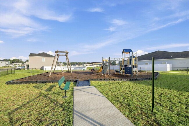 Building Photo - 3492 NE 38th Ln