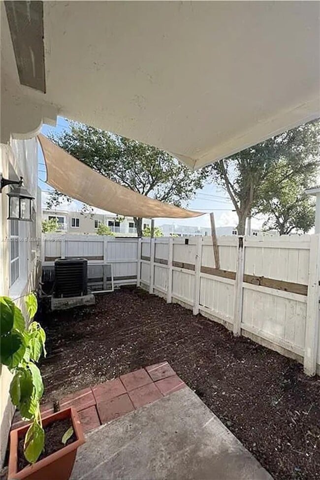 Building Photo - 13990 SW 260th St