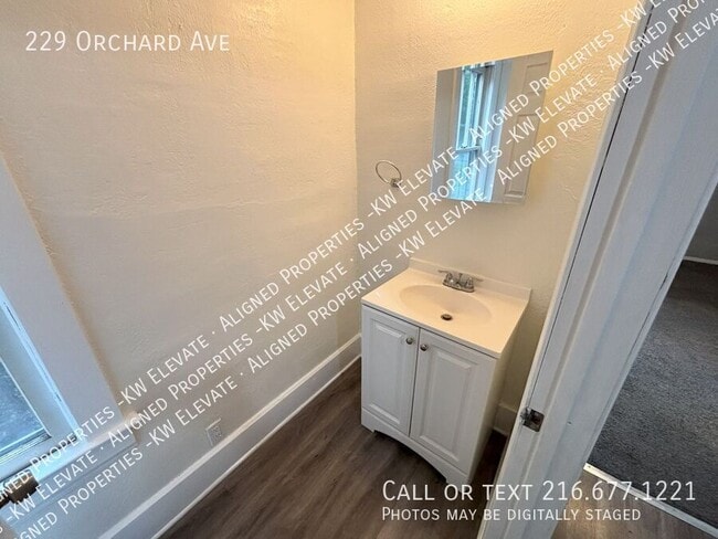 Building Photo - 229 Orchard Ave