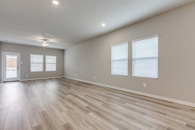 Building Photo - 4805 Everly Ct