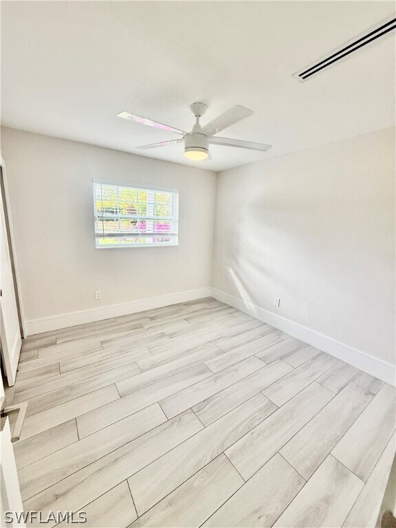 Building Photo - 733 Pine Cone Ln