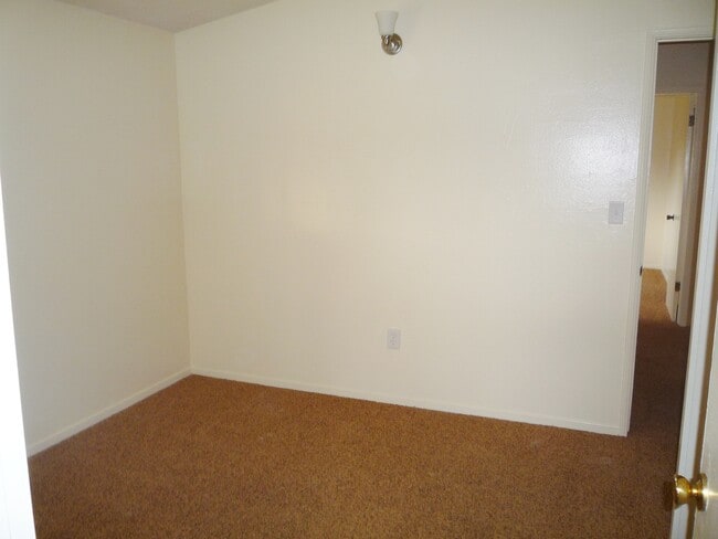 Building Photo - Poway Three Bedroom Home for Rent