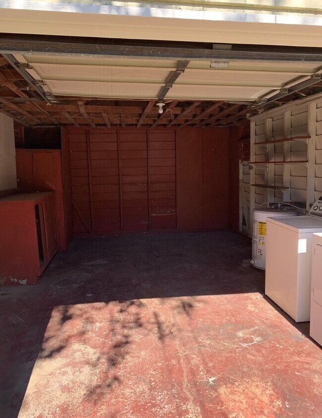 Building Photo - Charming Corner-Lot Home with Huge Fenced Yard & Detached Garage