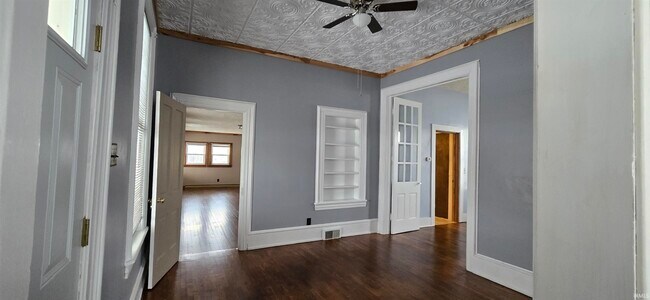 Building Photo - 9750 S Packerton Rd