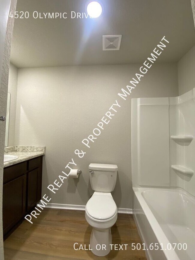 Building Photo - 4520 Olympic Dr