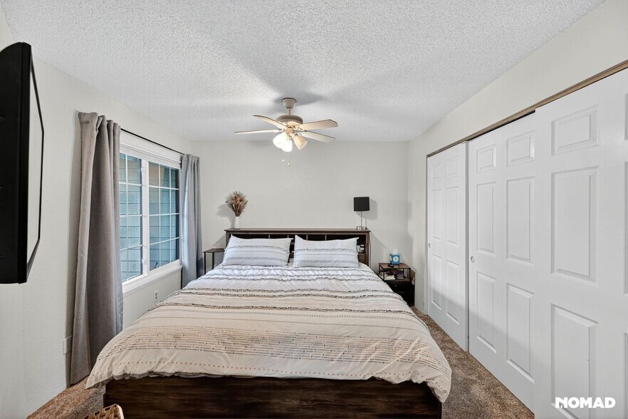 Building Photo - 4838 E Kentucky Ave