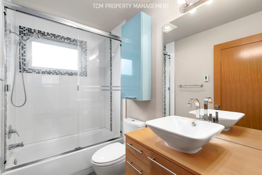 Building Photo - 4012 23rd Ave SW