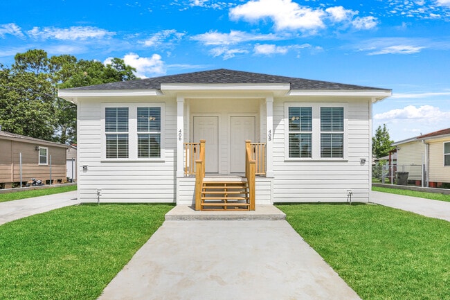 Building Photo - 406 Community St