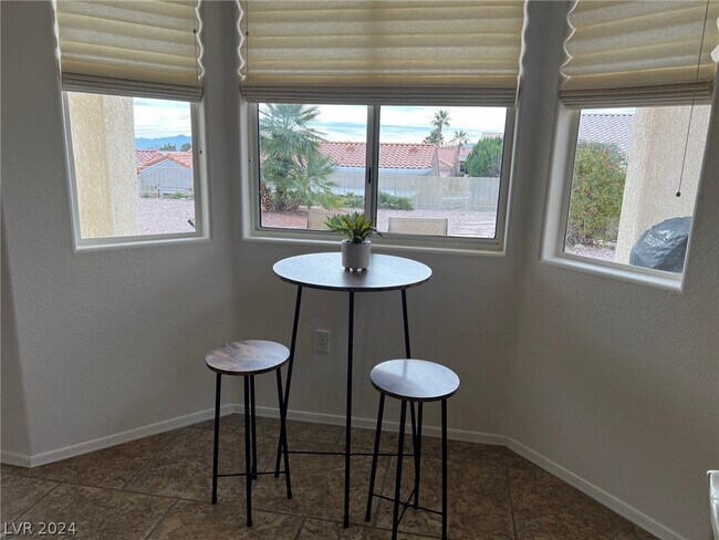 Building Photo - 10801 Heritage Hills Dr