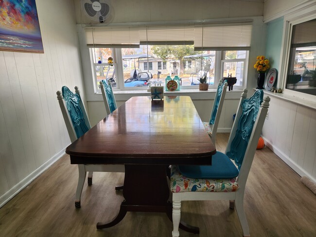 Dining room - 1204 Lossing Ave