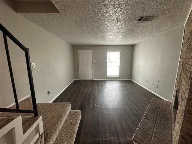 Building Photo - 2188 Aspen Dr