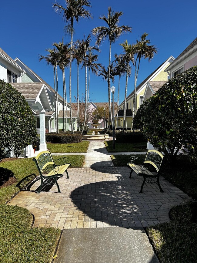 Building Photo - 1611 SE Pomeroy St